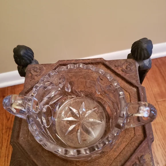 Vintage light purple cut glass sugar bowl - Picture 2 of 2